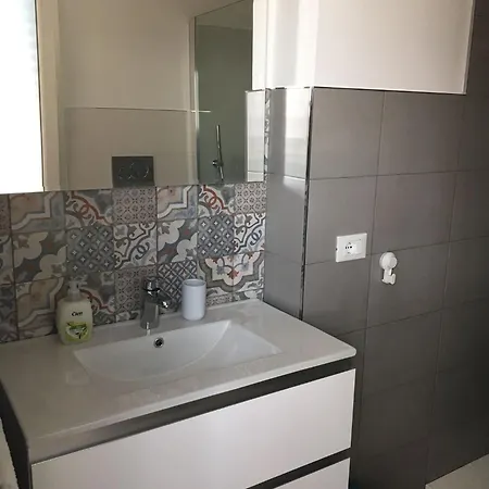 Casa Vacanze San Giacomo App Perla 圣托·斯特凡诺·阿尔马尔